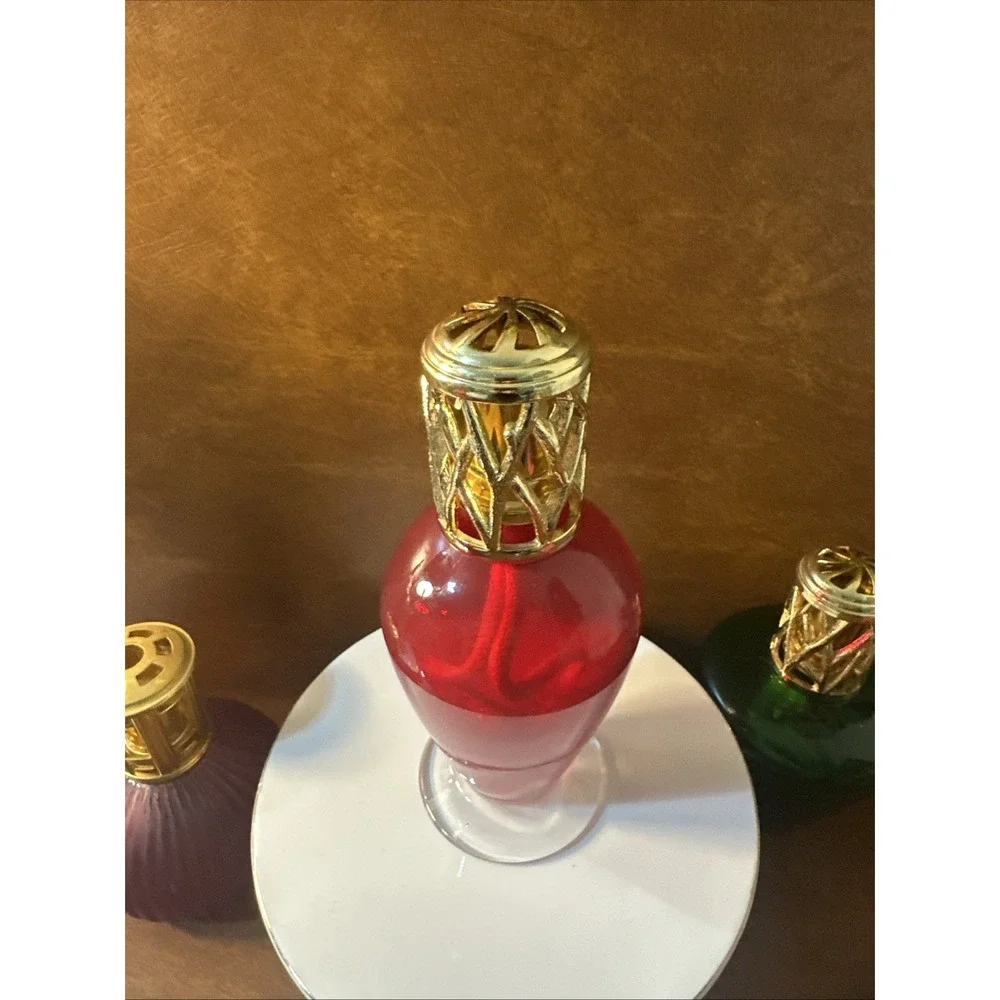 Red Blown Glass Fragrance Lamp with Wick and Gold Tone Lid 8